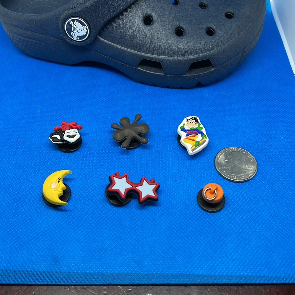 Jibbitz 6 pieces for crocs - Picture 3 of 5